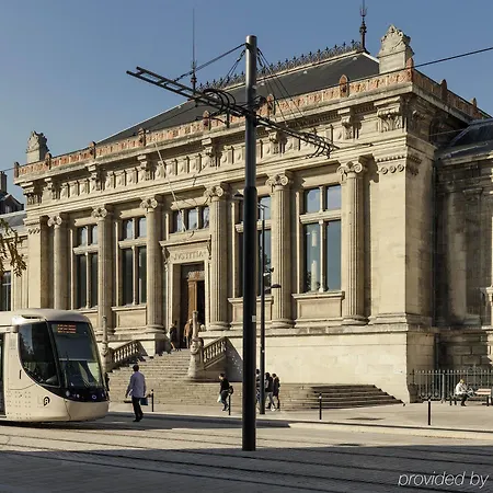 勒阿弗尔中心宜必思尚品酒店 3* 勒阿弗尔