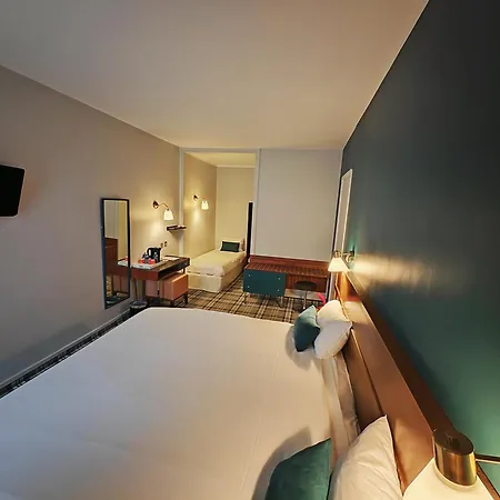 Ibis Styles Centre 3*