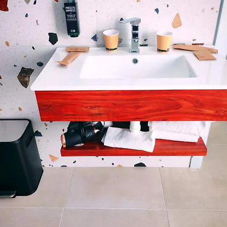 Ibis Styles Centre 3*