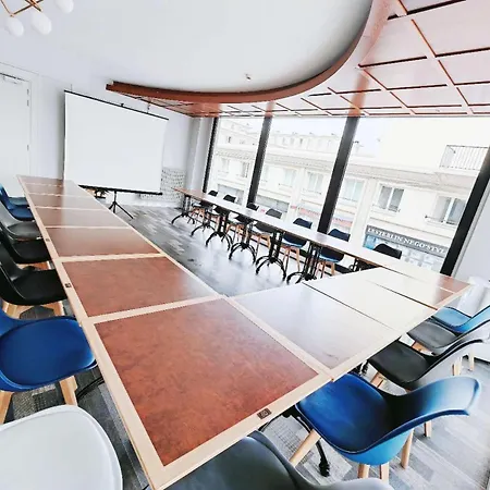 Ibis Styles Centre 3*