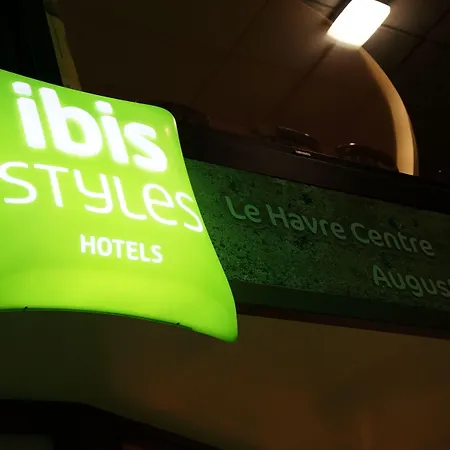 מלון Ibis Styles Centre 3*