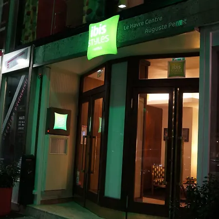 Ibis Styles Centre 3*