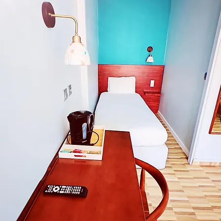 מלון Ibis Styles Centre 3*