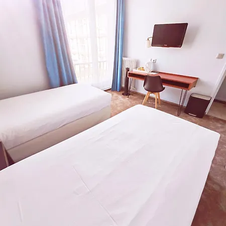 Ibis Styles Centre מלון 3*