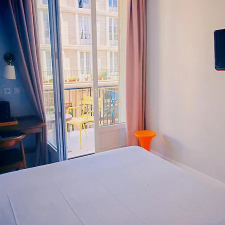 Ibis Styles Centre 3*