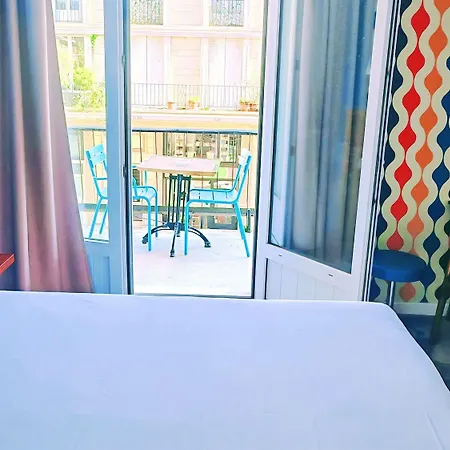 מלון Ibis Styles Centre 3*