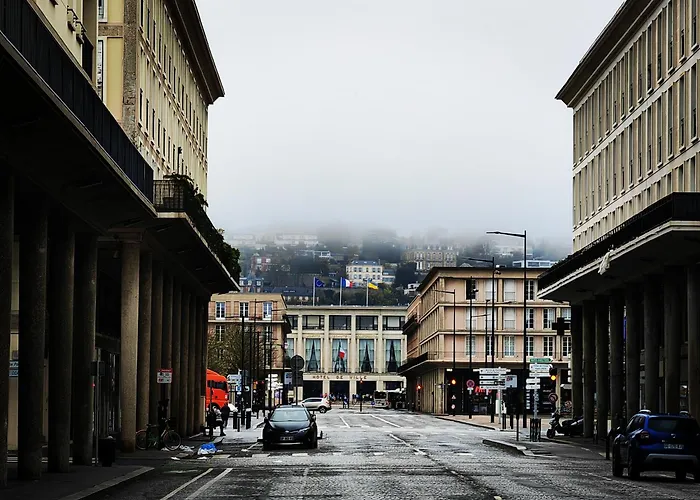 Ibis Styles Centre Hotel 3*