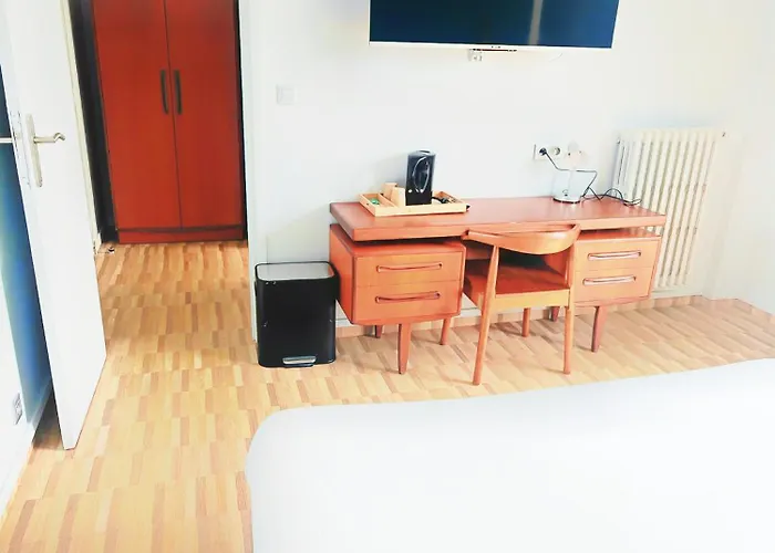 Ibis Styles Centre 3*