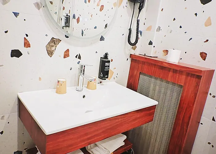 Ibis Styles Centre 3*